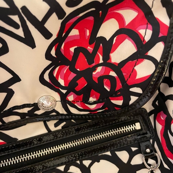 Coach Poppy Floral Graffiti Backpack - Picture 4 of 9